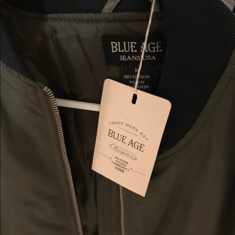 Jacket - Picture 2 of 2